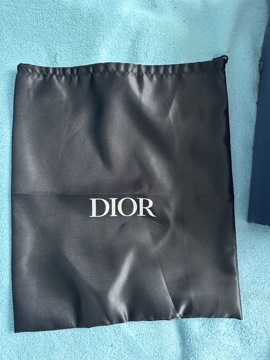 dior b30 negrii reflectivi