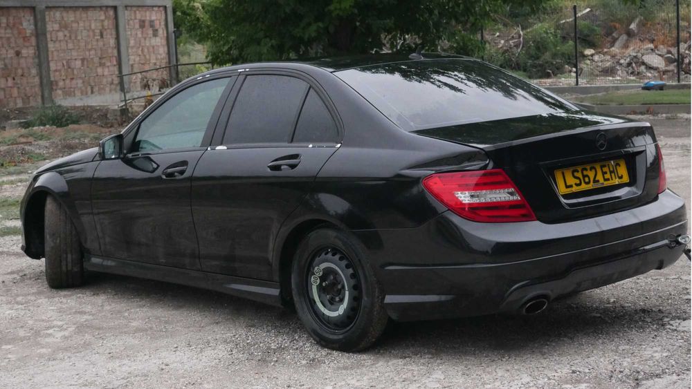 Mercedes-Benz C-Class 204  НА ЧАСТИ В ОПИСАНИЕТО