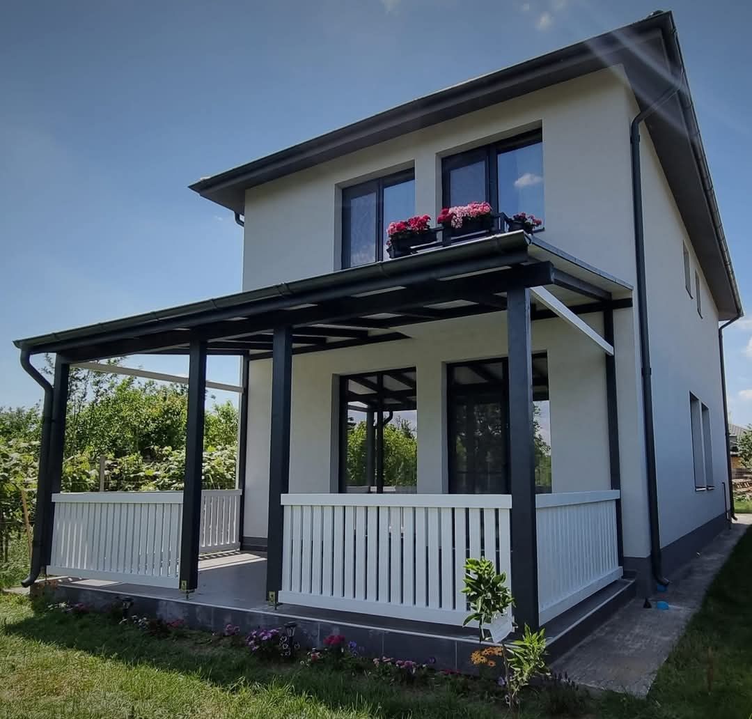Terase din lemn -foișoare la comanda -pergole modele moderne -leagăne