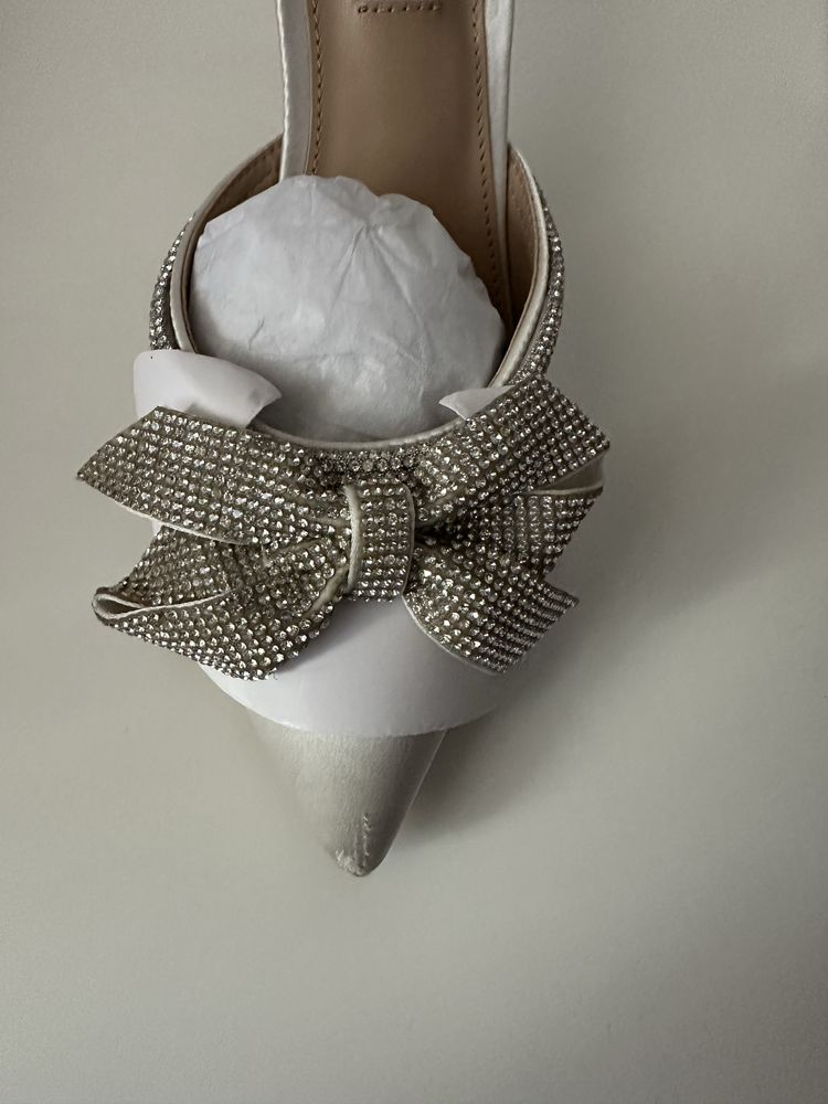 Steve Madden Обувки Lumiere с декоративни кмаъни, размер 37