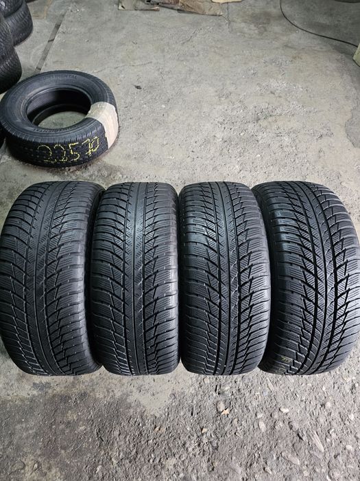 4 anvelope iarna 225 50 17 Bridgestone Runflat 2021