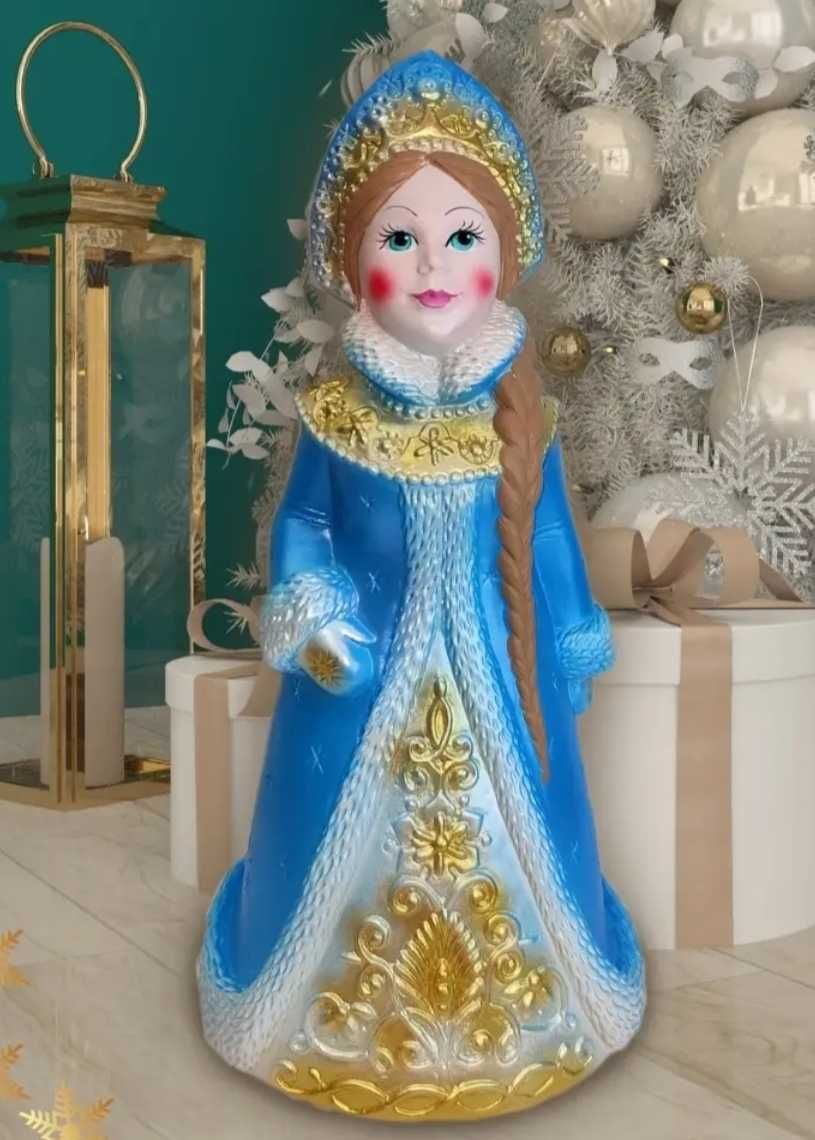 Дед Мороз и Снегурочка.