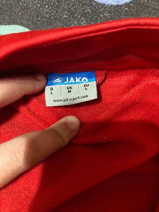 Bluza roșie cu fermoar