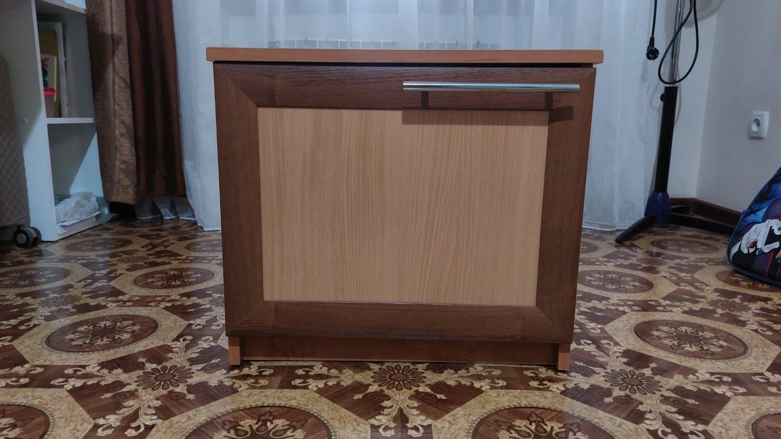 Продам шкаф тумба 2 шт и комод