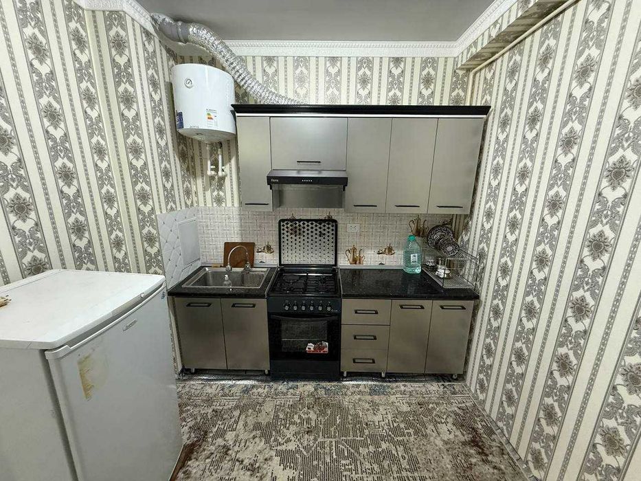 2 хоналик квартира 4 этаж кирпичный дом, 7 микр, тест маркази