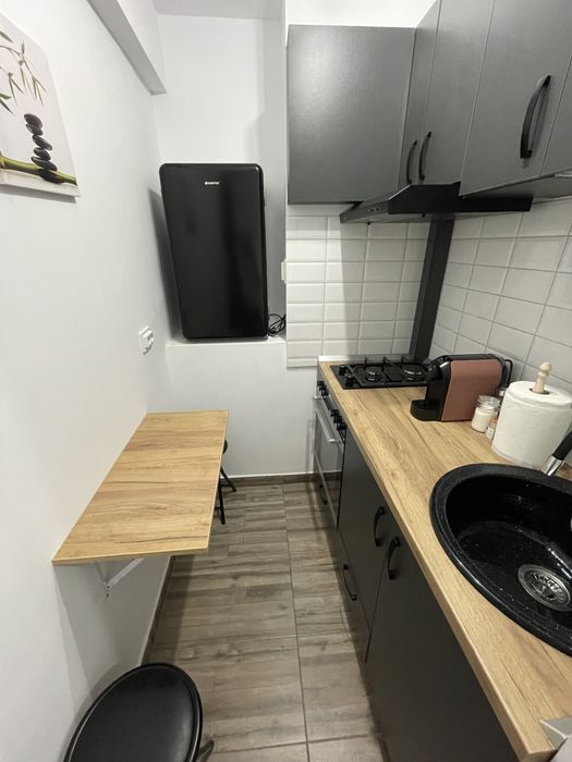 Inchiriez in regim hotelier ultracentral in Onesti