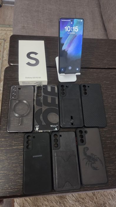 Продам смартфон Самсунг S21Fe