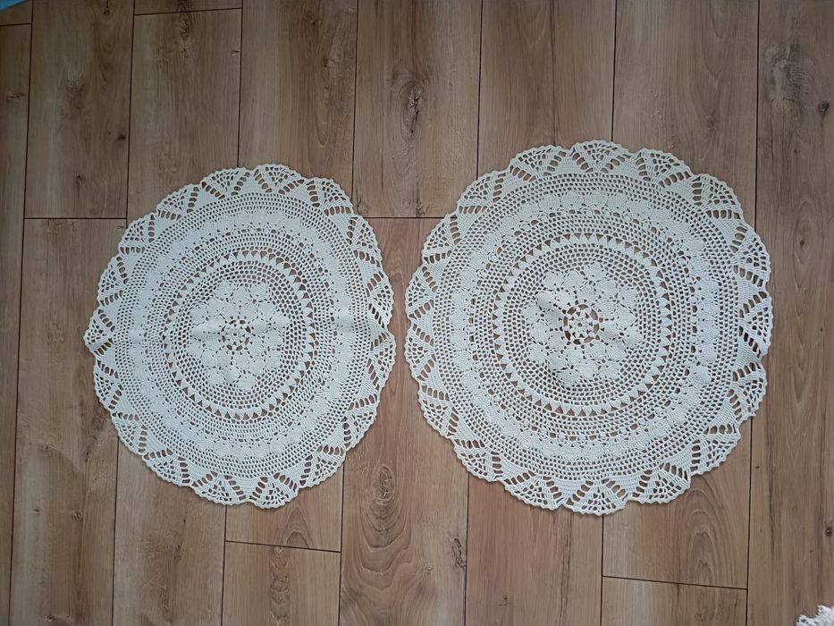 Ръчно плетени покривки на една кука