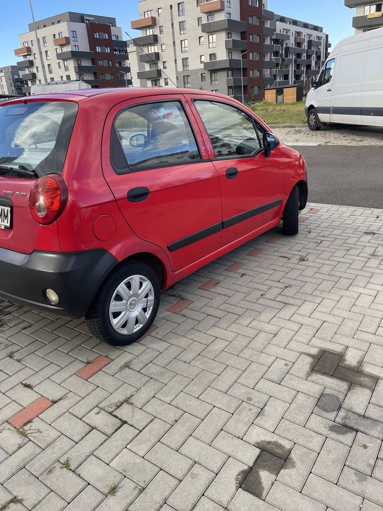 Închirierii auto glovo tazz Bringo