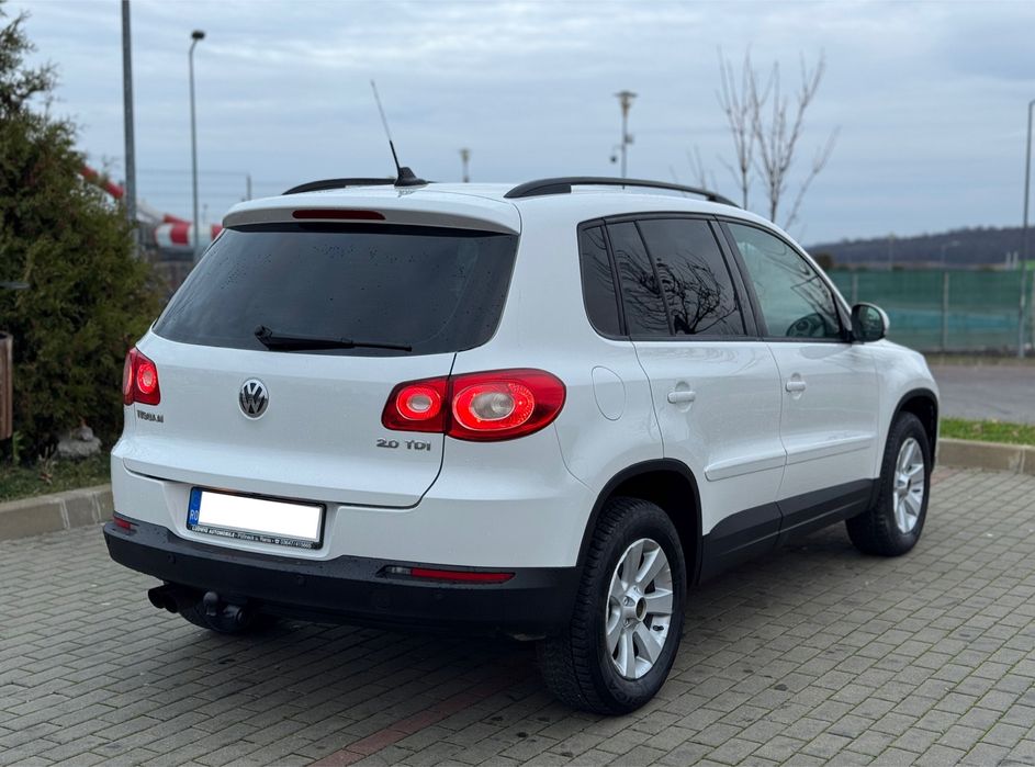 Volkswagen tiguan 2.0d /4x4 /Alb /Manual
