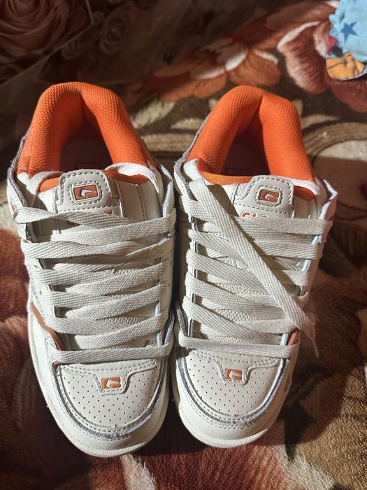 Adidasi GLobe Barbati