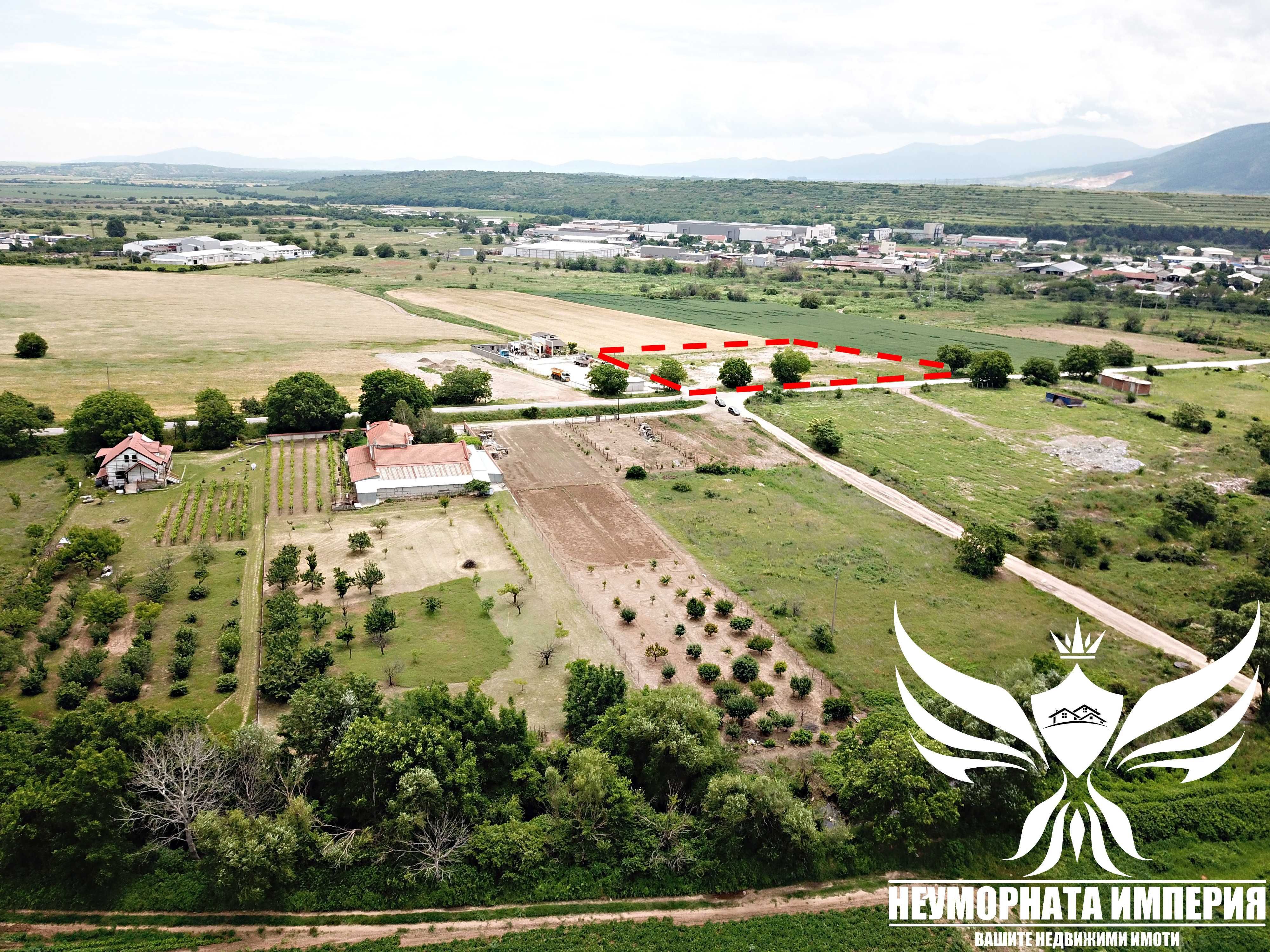 Под наем земя, парцел, паркинг 6240кв.м. в Асеновград, първа линия