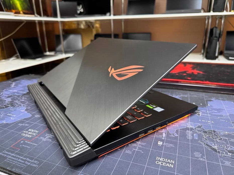 Ноутбук AsusROG Strix Scar 3!Core i7-9750H/16GB/256GB/1000GB/GTX1660Ti