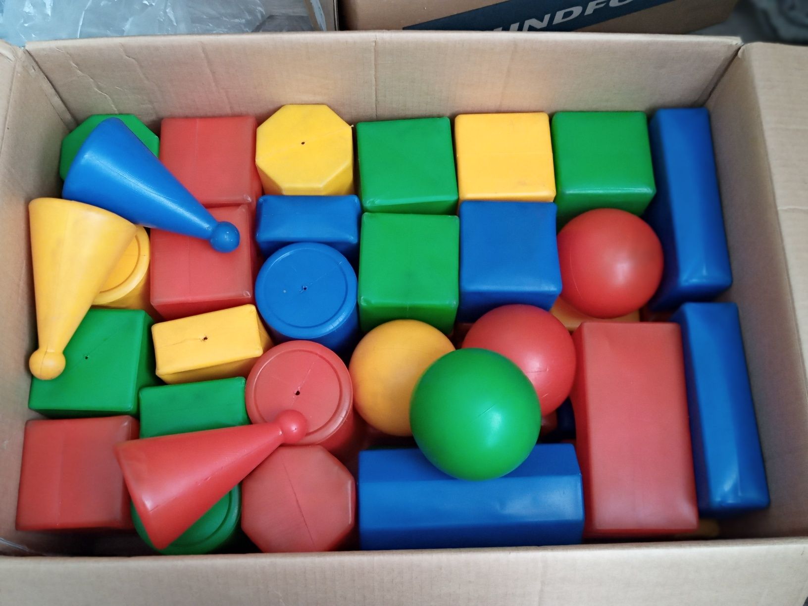 Игрушки - Кубики пластмассовые, большие