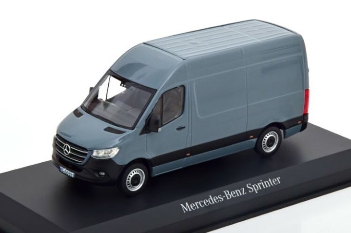 Macheta Mercedes Sprinter 1:43