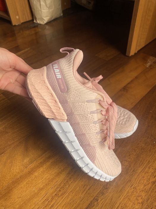 Flair маратонки розови