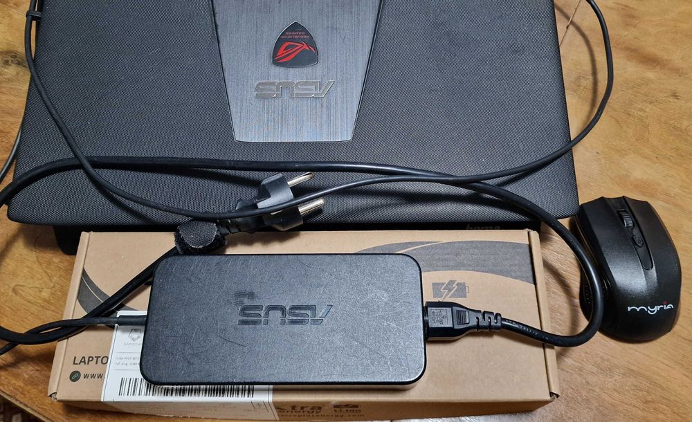 Laptop gaming Assus GL 552JX cu acumulator nou