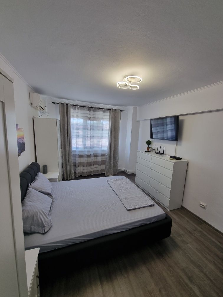 Închiriez apartament 2 camere ultracentral