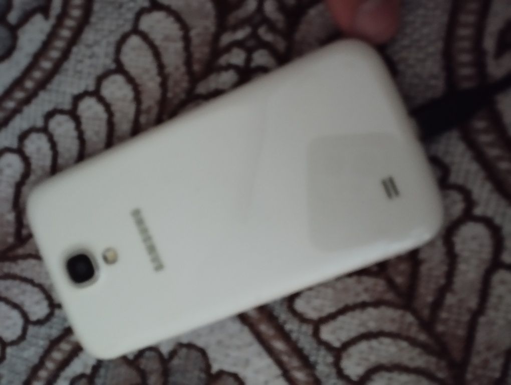Samsung Galaxy S4 - 16GB/2GB RAM
