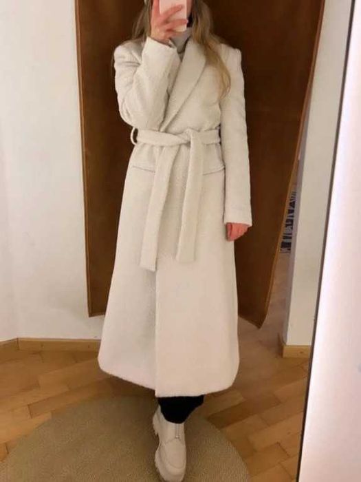 Palton ZANA Egger fashion"lana naturala" cumparat de la o casa de moda