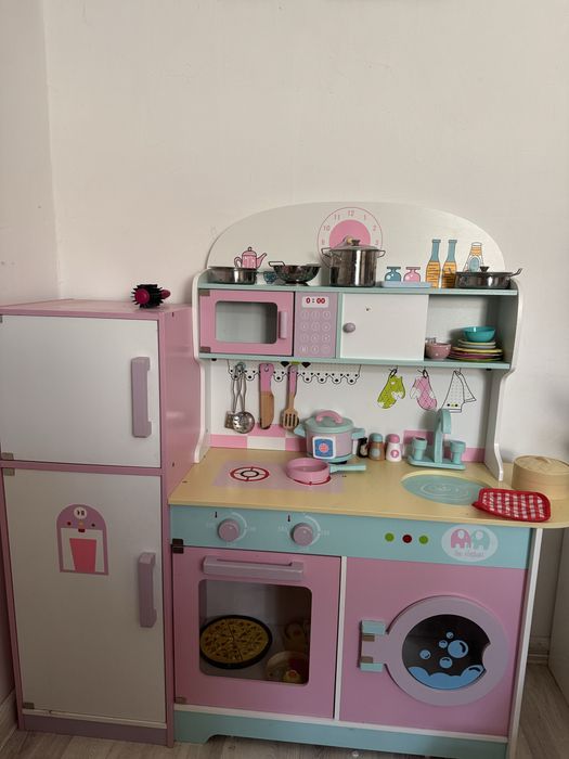 Продам детскую кухню