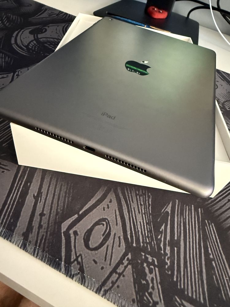 Ipad 9 64gb с Pencil писалка Като Нов