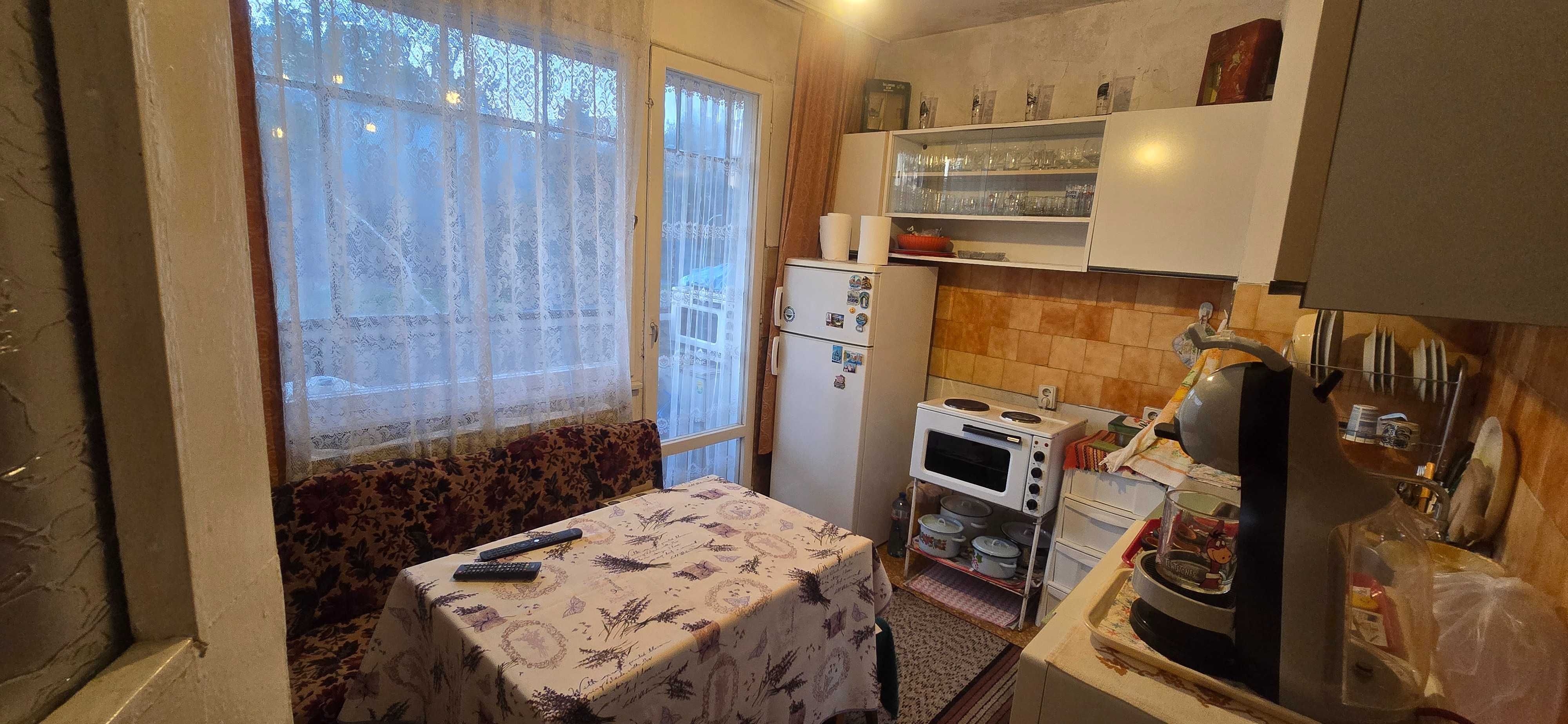 ОТ СОБСТВЕНИК!!!
Продавам панелен двустаен апартамент 64 м² на 5 полк