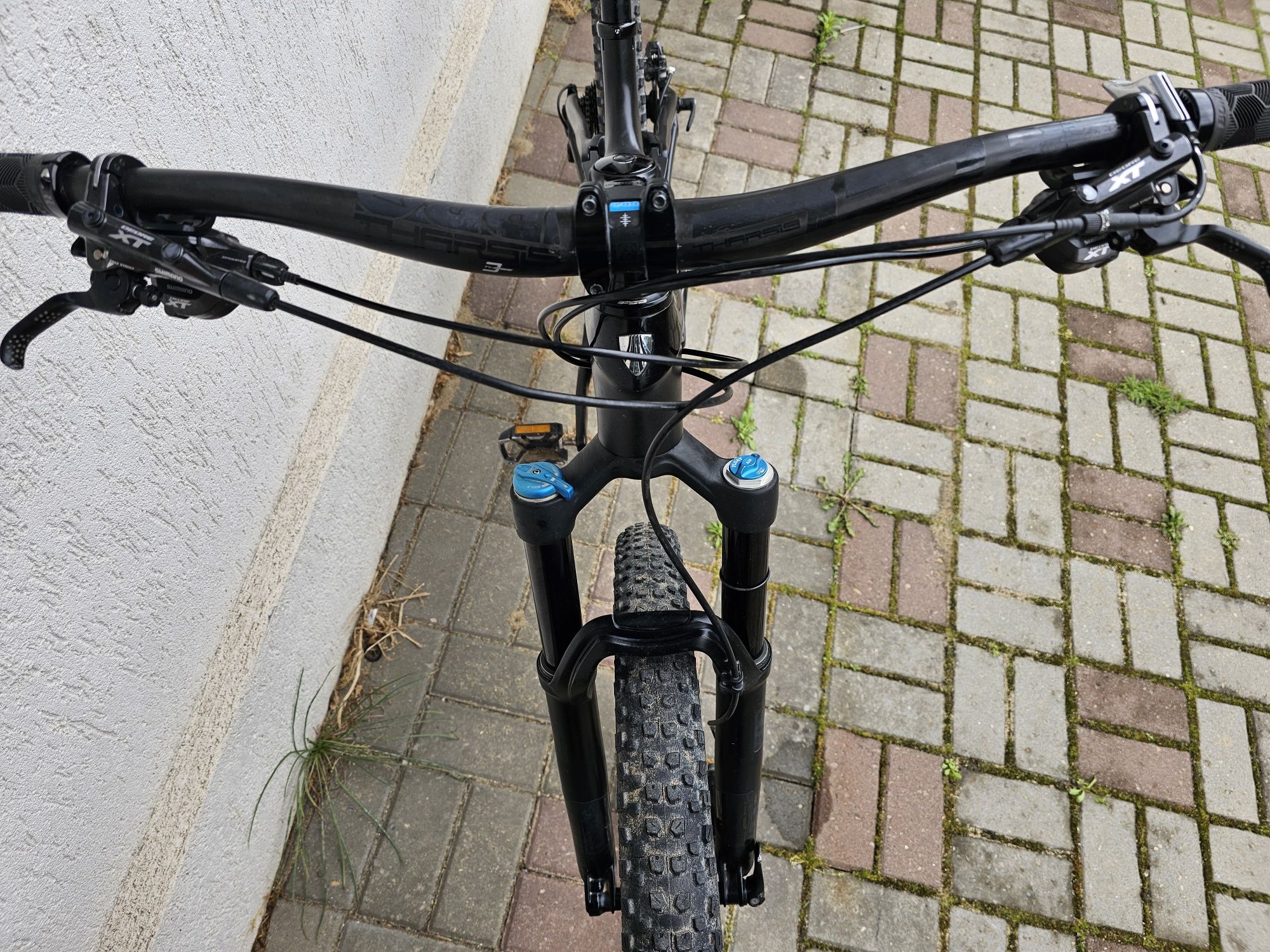 Full suspension TREK  ex fuel 9.8. M carbon.  Preț fixxx