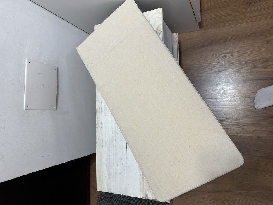 banca lemn cu perna pentru sezut