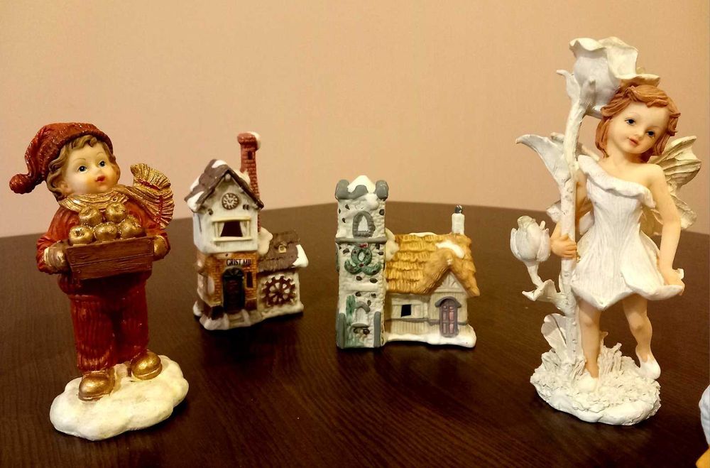 Красиви декоративни керамични фигурки, захарница - за подаръци