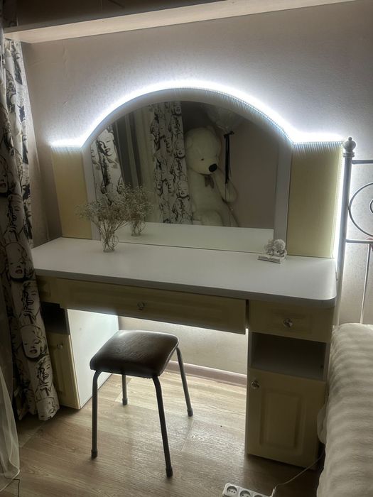 Столик (комод) 149см ширина