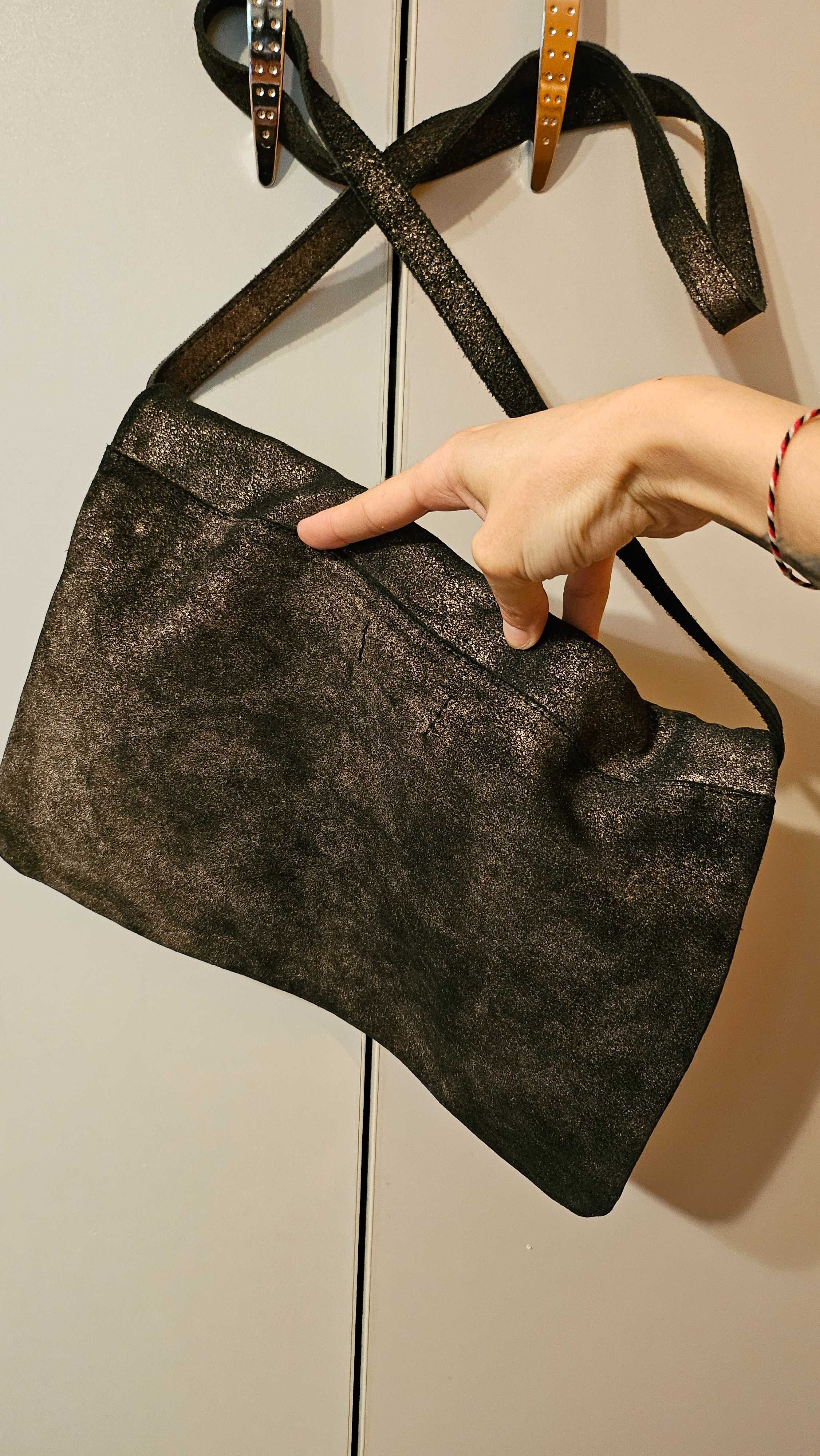 Plic clutch metalizat piele intoarsa cu reflexe bronz-aurii