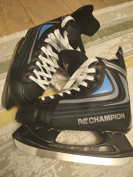 Продам коньки champion 42размер