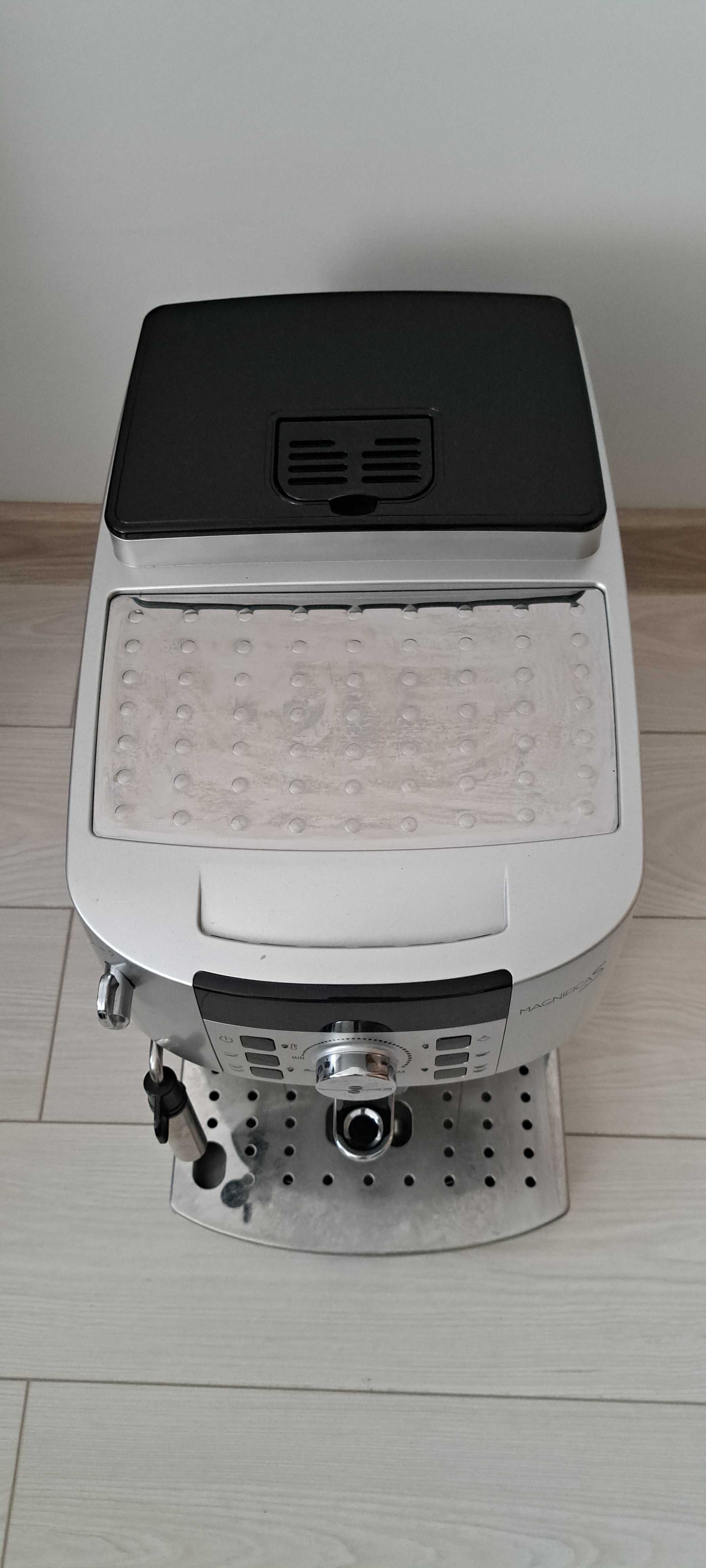 Кафеавтомат Delonghi Magnifica S - ESAM 22.110.SB