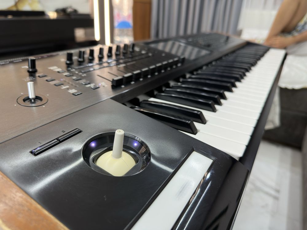 Korg Kronos-2 Корг Кронос-2
