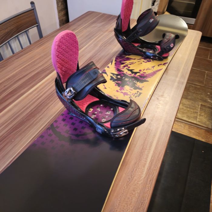 Placa Snowboard Nitro Mistyque 149 cu leg Burton Mission S