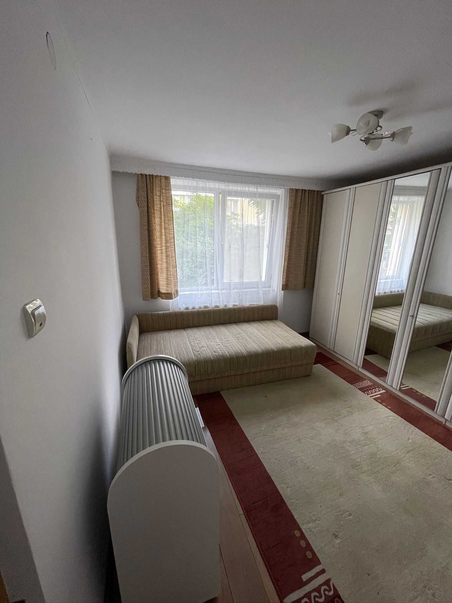 Închiriez apartament 2 camere – Precista, lângă Piața Bistrița