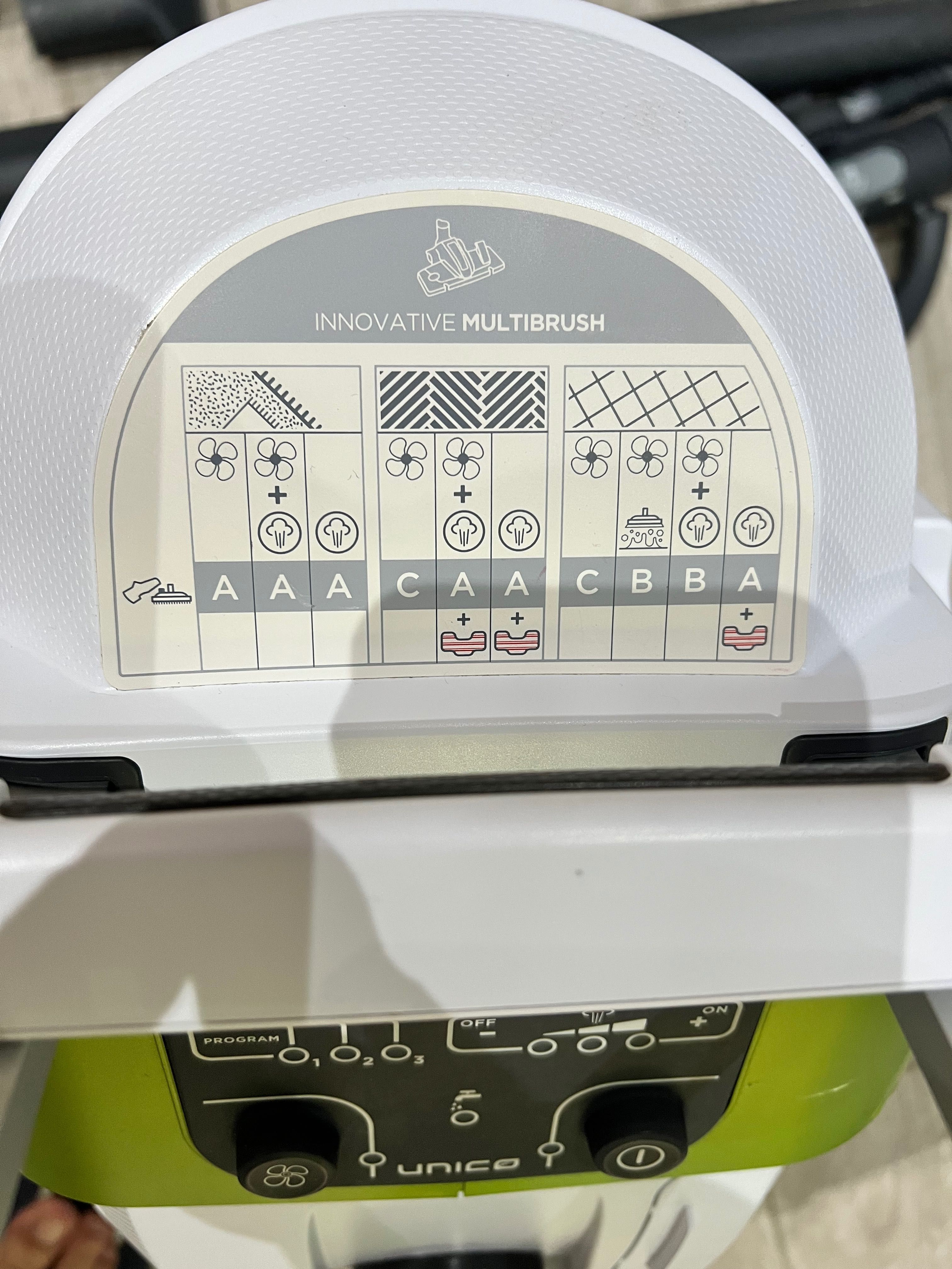Aspirator profesional Polti Unico