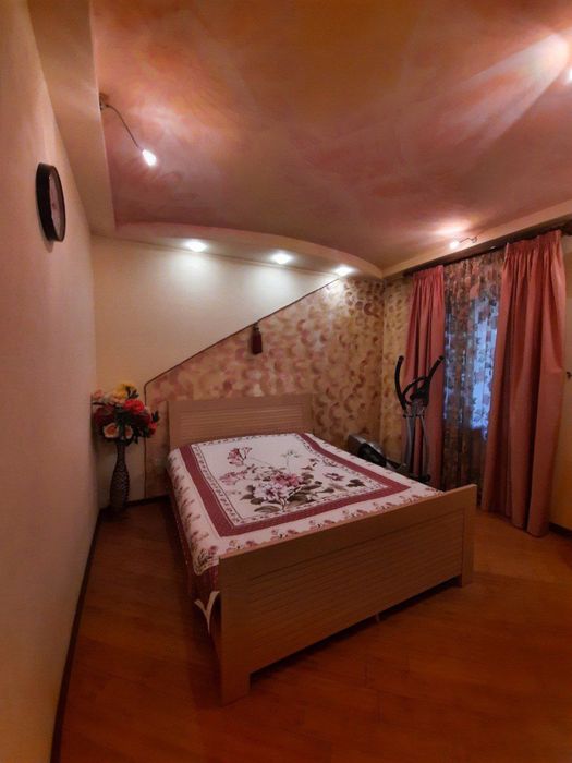 3/2/4 Дархан метро Хамида Алимжана аренда 700 $