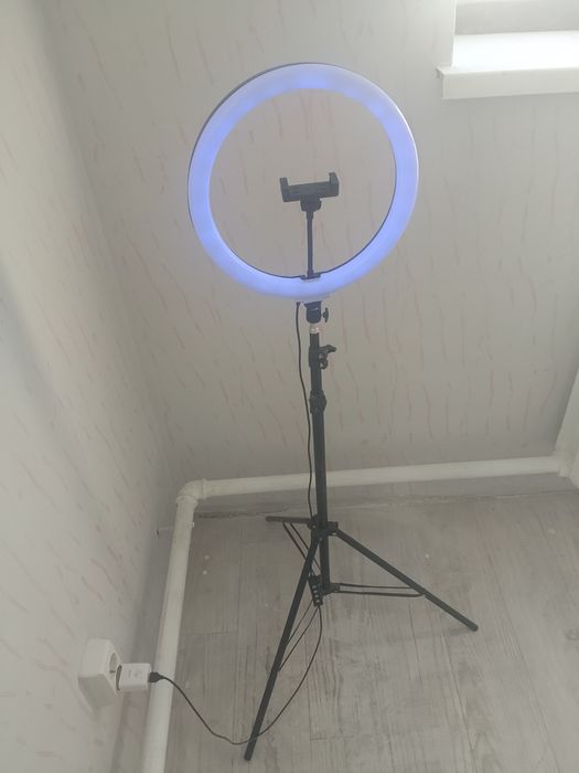 LED, светильник с держателем телефона