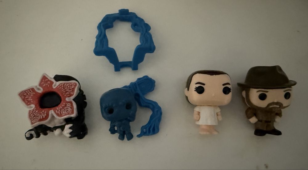 очень странные дела фигурки