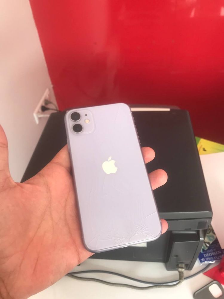 Iphone 11 128Tali