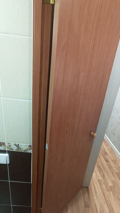 Дверное полотно отдам