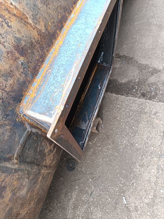 Vând flotoare ponton cu structura podea  diametru teava 1450mm