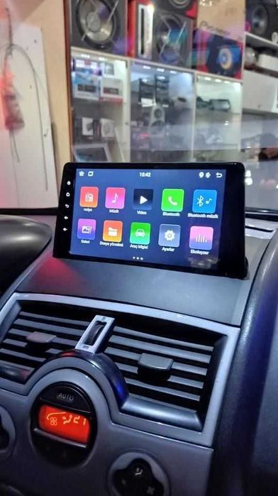 Navigatie GPS Android Renault Megane 2 CarPlay QLed WIFI 1-8GB + CADOU