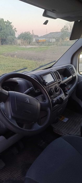 Vând Peugeot Boxer
