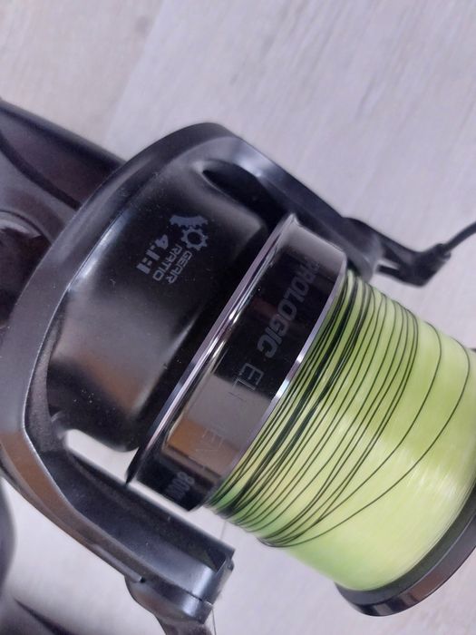 Продава се комплект въдица с макара!
Въдица: FL 360
Макара: PROLOGIC E