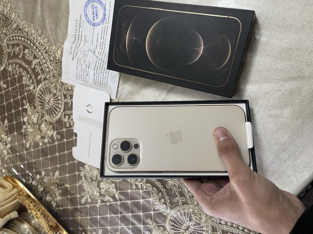 Iphone 12pro max ideal srochna pul zarur bolib qoldi