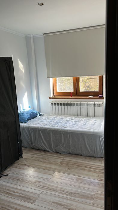 Apartament 3 camere  semimobilat in chirie pe termen scurt sau lung.