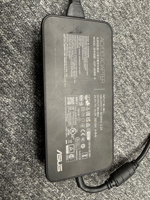 Asus ROG Zephyrus Duo 16  GX650